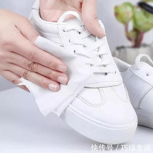 用处|建议女人：出门包里尽量装上这3样小东西，别看不贵，用处却很大