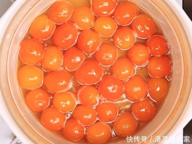 美味|冬天此种水果要多吃,煮一煮更美味,好吃不上火,大人小孩都爱吃