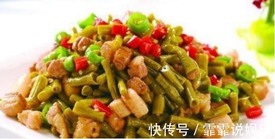 特别下饭的几道美食,每道都蒜苗炒油豆腐,一上桌就抢吃