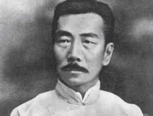 民国众文豪对她毁誉参半,被暗讽“不干净”,林徽因到底是怎样的人?