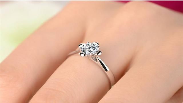 怎样挑选铂金钻戒？有哪些技巧？