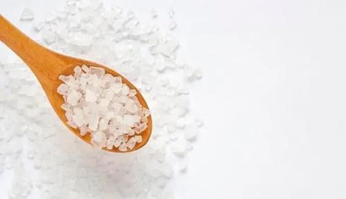 热水泡脚|肾不好的人，睡觉时有4种表现，若一个不占，恭喜身体还不错