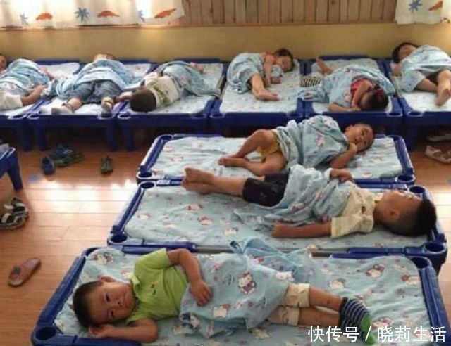 私立幼儿园|私立幼儿园午睡实拍图，看完后，家长给孩子买衣服还只图好看吗？