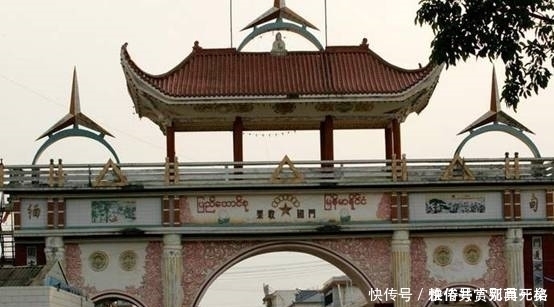 有一个国外的小城,花人民币用中国电话号码,中国游客却都不愿去