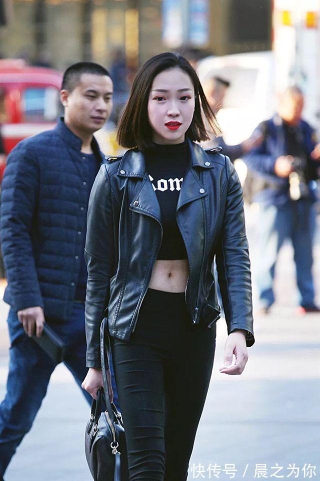 气质 -紧身打底裤美女,尽显女性的优雅气质,自然地提升了女人味