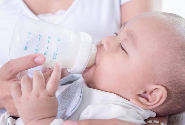 母乳|坐月子3天,妈宝都有新特征,开奶黄疸护理做好这7点