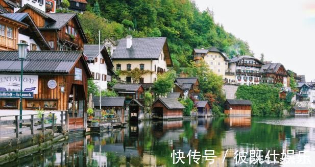 小镇|冰雪奇缘“真实版村庄”走红上万游客“挤破头”,村长却发愁