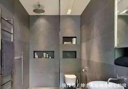 卫生间|卫生间别再傻傻的装置物架了，现在流行这样装，好看又不占地方
