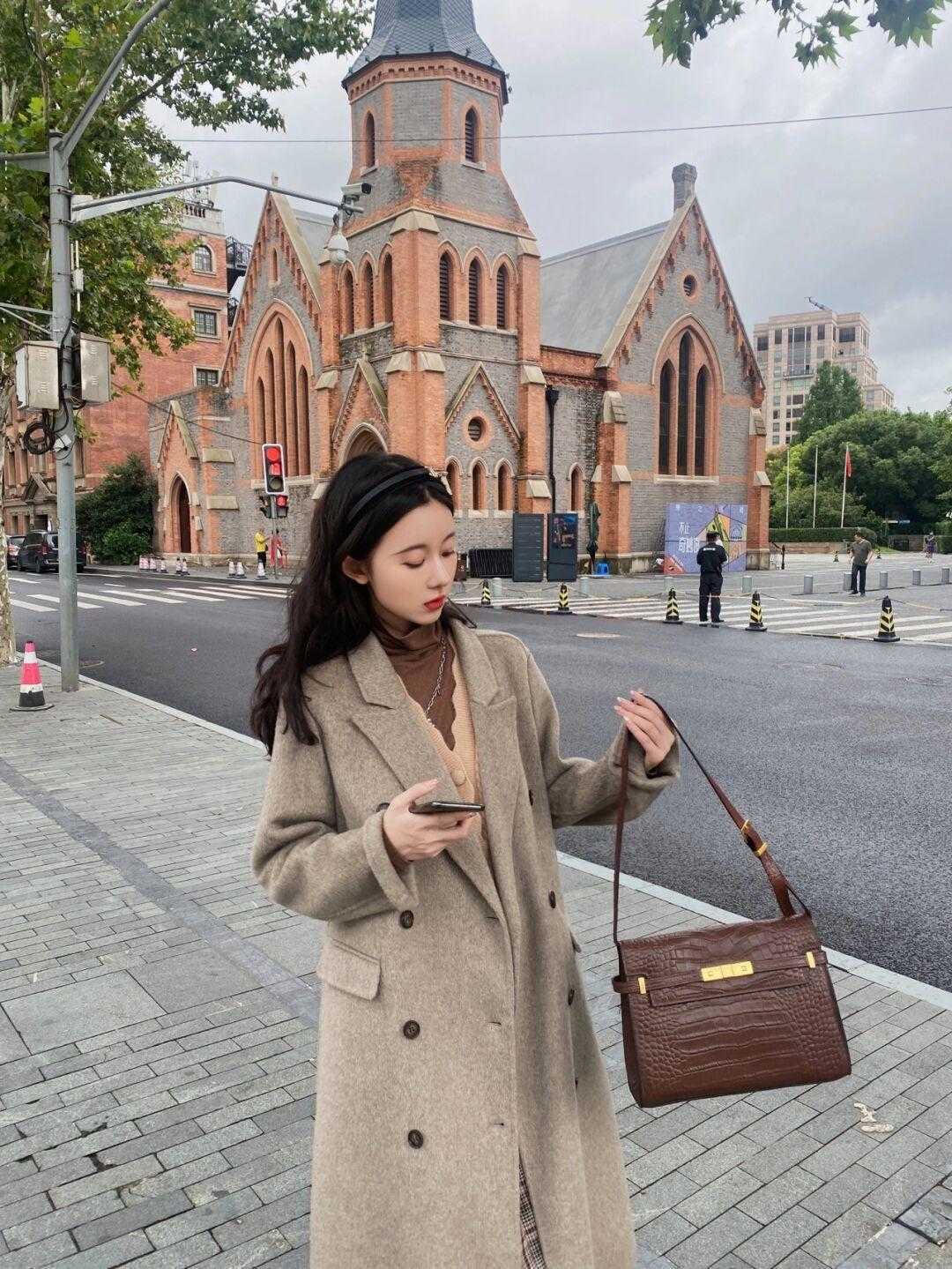 普通人|真正普通人的穿搭方法,不露出肌肤,照样美上天,赶紧学起来吧