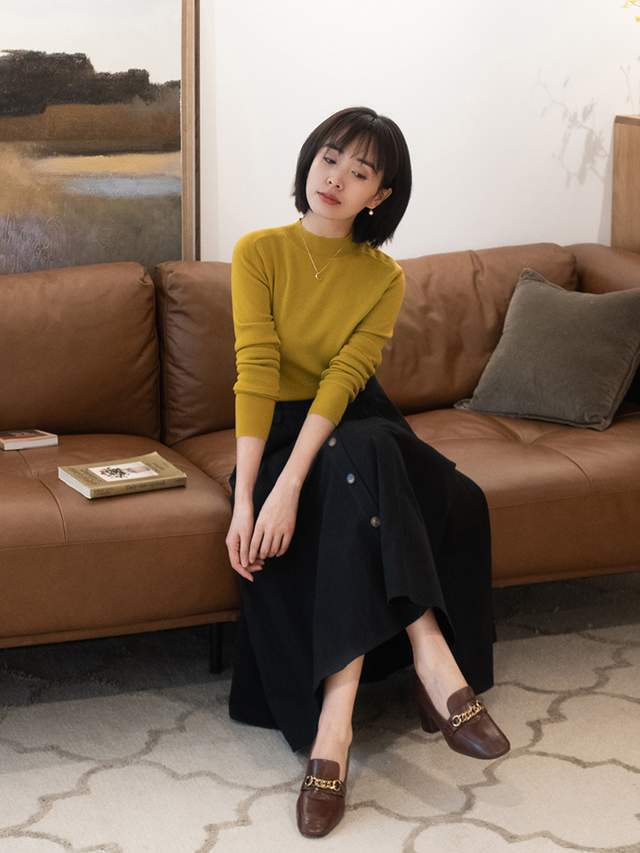 穿搭|女生博主的穿搭指南,毛衣搭配卡其色直筒裤高级洋气,简约优雅