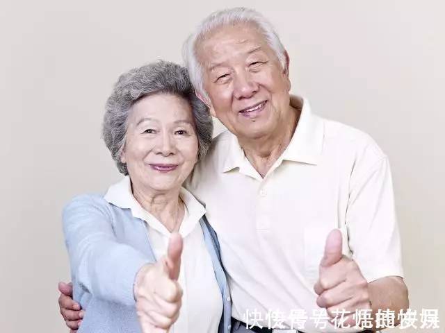 夏季|建议中老年人——夏季养生多吃5种健康零食,好吃不贵,对身体好