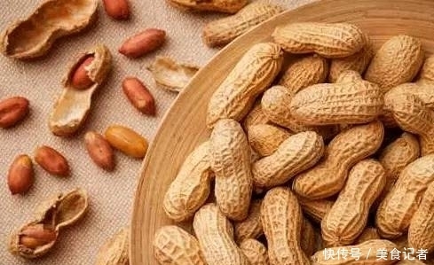 冬季,睡前吃几粒花生,坚持10天,好处会悄悄找上你,早吃早好