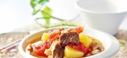 土豆不能和这些一起吃中毒伤身安全吃土豆，赶紧纠正“错误”