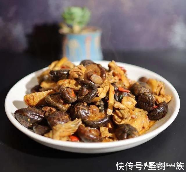 周末聚餐不犯愁，分享12道家常菜，荤素搭配，美味好吃，老少皆宜