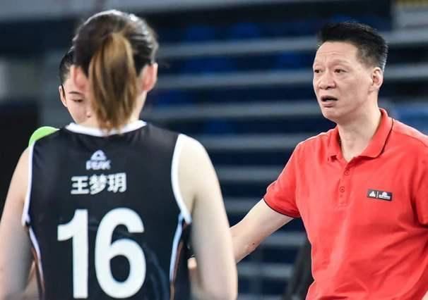 李盈莹|女排天才少女再觉醒,半场独得17分太惊艳,或成下一个李盈莹