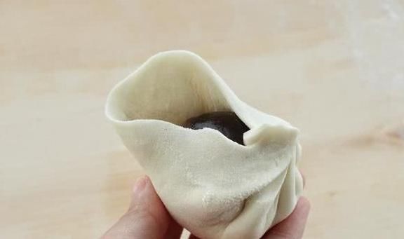 大锅|烫面豆沙饼无需发面,外焦里嫩,香甜可口,每次做一大锅都不够吃