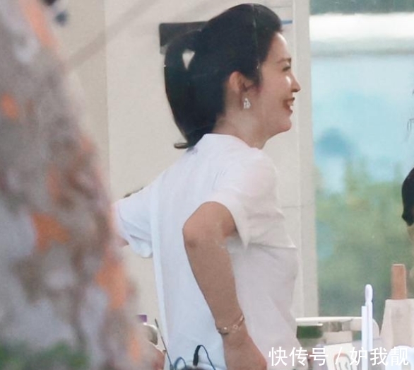 中餐厅|《中餐厅》太想火,第一期就请回赵丽颖,颖宝带老板和碧晨录节目