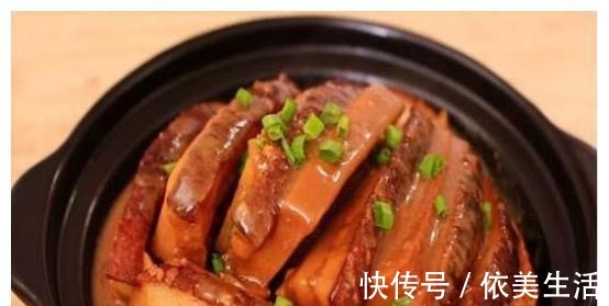 蘑菇精|美食推荐啤酒鲫鱼、酸菜鱼、芋头扣肉、红烧千页豆腐的做法