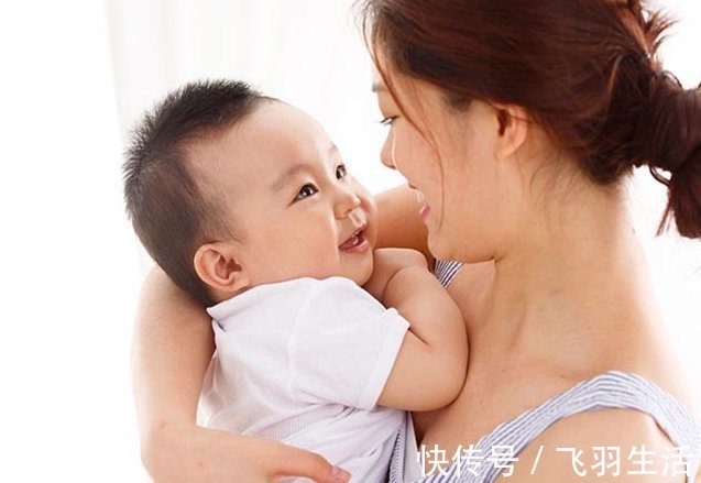 宝妈|宝宝这三种“撒娇”行为，是想跟父母多亲近，多抱抱也不会惯坏娃