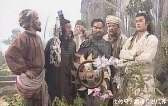 |搞笑穿帮镜头,古天乐身后的瀑布太假了吧,明显就是塑料布做的