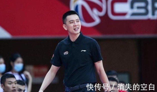 俞泽辰|辽宁男篮夺常规赛冠军 郭艾伦遭遇腿伤困扰杨鸣作出重大决定