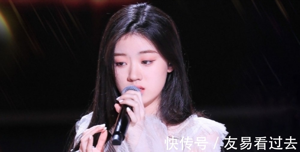 2021《好声音》伍珂玥夺冠,有人说实至名归,有人却有争议?