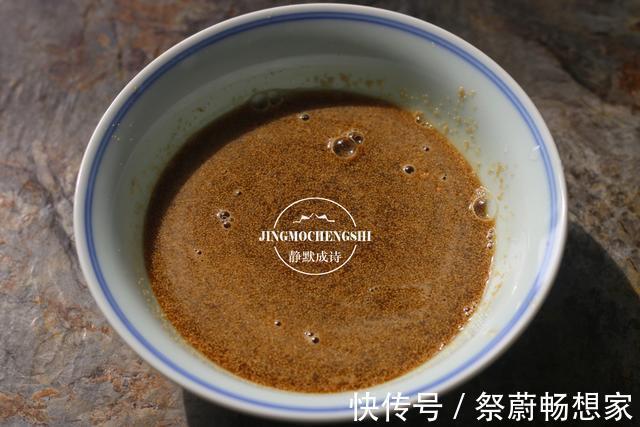 先蒸后烙,外酥脆里松软,自从学会面粉此做法,孩子连面包都戒了