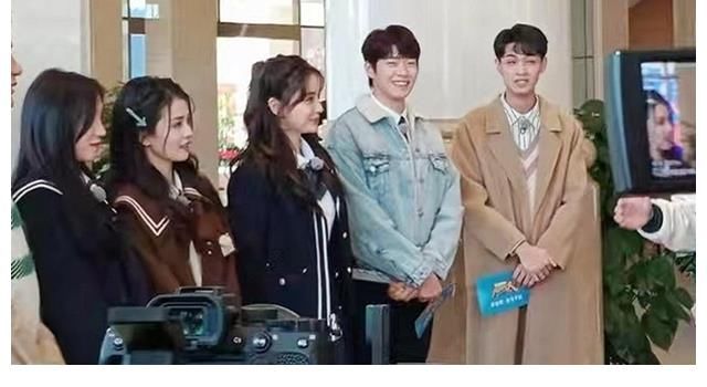 《奔跑吧》收官期录制,秦霄贤的回归已够惊喜,谁知还迎来他们仨