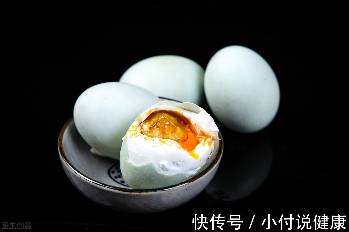 食物|吃火腿肠会增加癌症风险?医生忠告:以下4种食物应该少吃或不吃