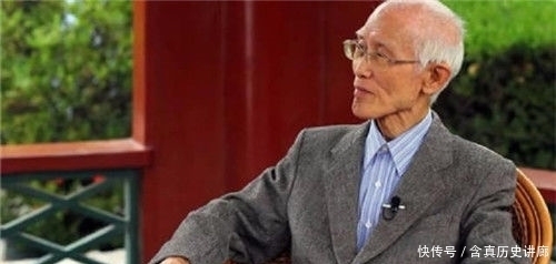 余光中不被家人看好的婚姻,却与妻子携手走过61年