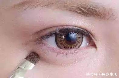 卧蚕|卧蚕=脸上的胸部！教你画女神标配卧蚕眼妆