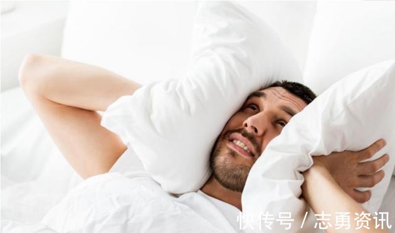 副作用|失眠睡不着了,不想吃安眠药多喝1种“安神水”,一觉到天亮