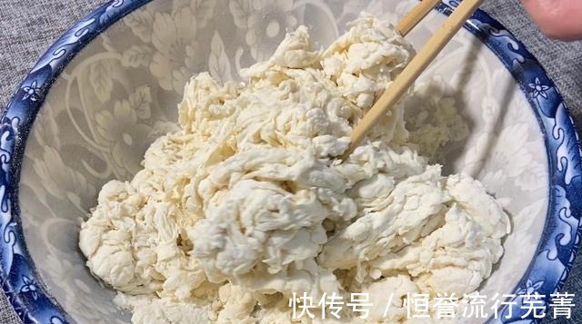 一斤面粉7两水，教你一个炸油条配方，学会都可以开店，别错过！