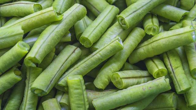 买豆角时,遇见这4种豆角,白送都不要,菜农内行人
