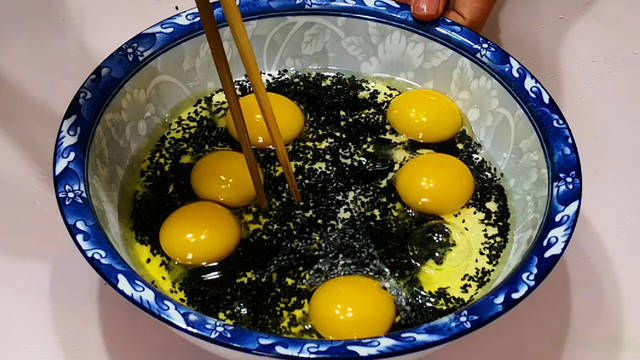 解馋|每次做这道面食,孩子都抢着吃,好吃料又足,营养又解馋,太香了