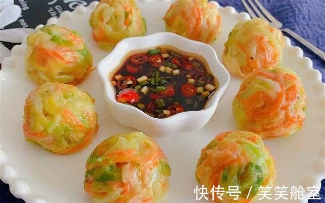 减脂|胡萝卜和包菜一起蒸,原来这么好吃,低脂饱腹,减脂期要多吃