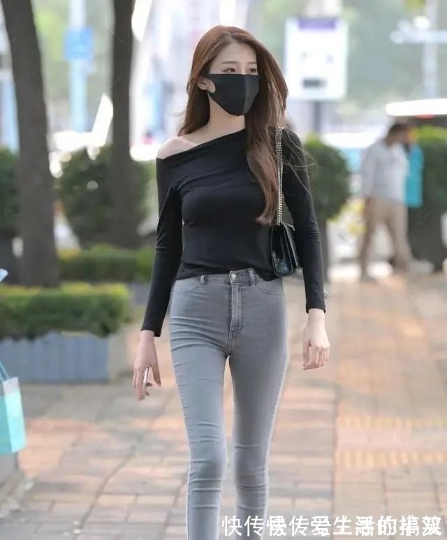 打底裤 打底裤的搭配更显娇俏感,带来浓厚的女人魅力,穿出淑女魅力