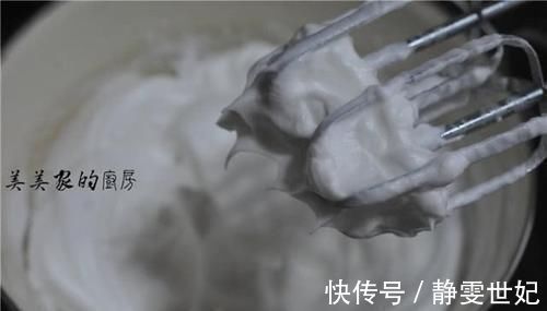 别鼓捣电饭锅蛋糕了,现在流行它!比戚风蛋糕更柔软,简单零失败