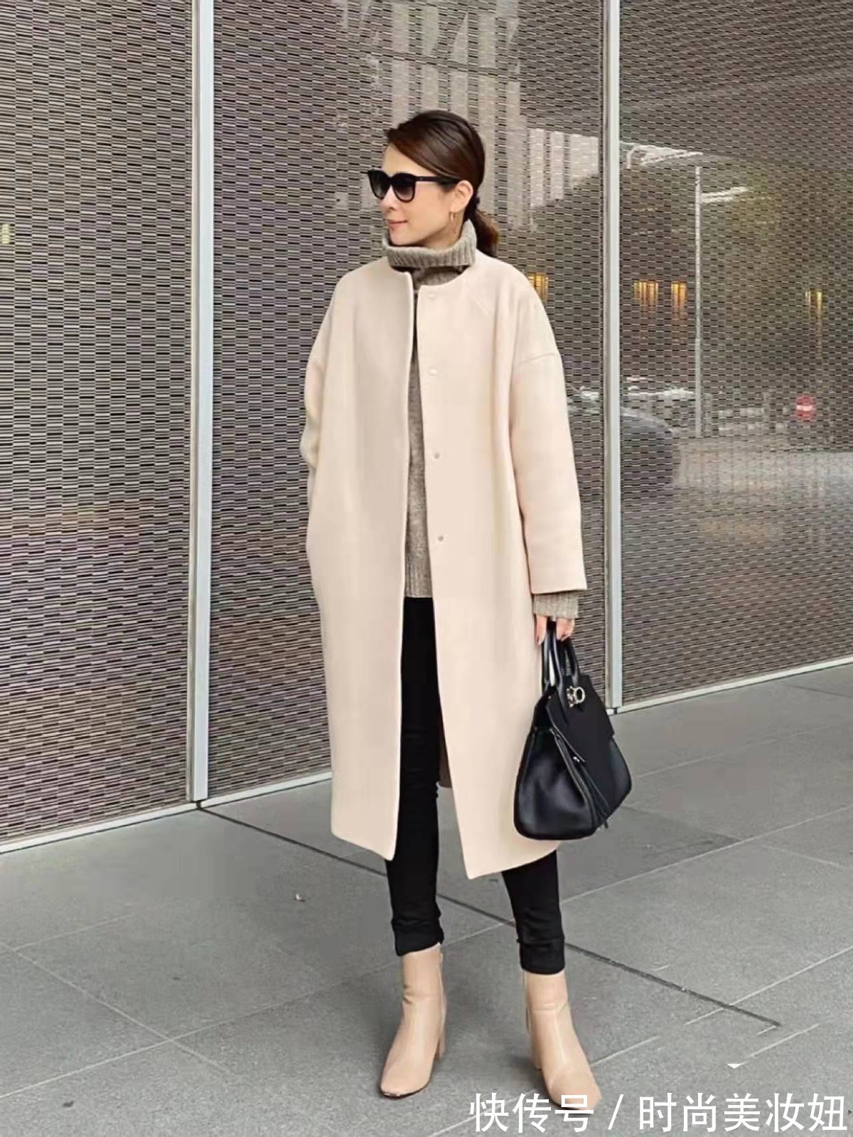 气质 衣品好的“中年女性”,穿衣都喜欢基础款,越简单越显气质