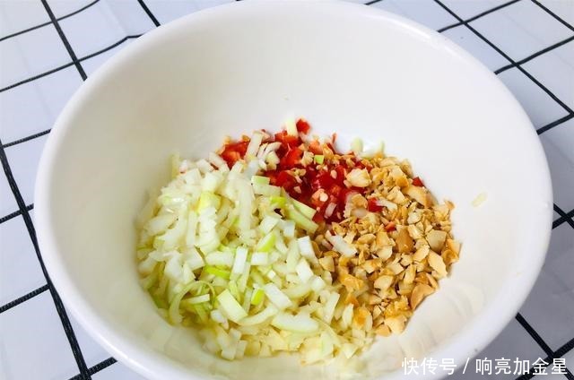 辣椒|口水鸡的家常做法,简单易上手,麻辣香嫩让人直流口水