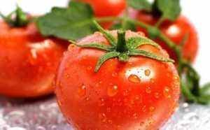 维生素c|西红柿是“养颜果”,但不能和它同食,可惜很多人不知道!