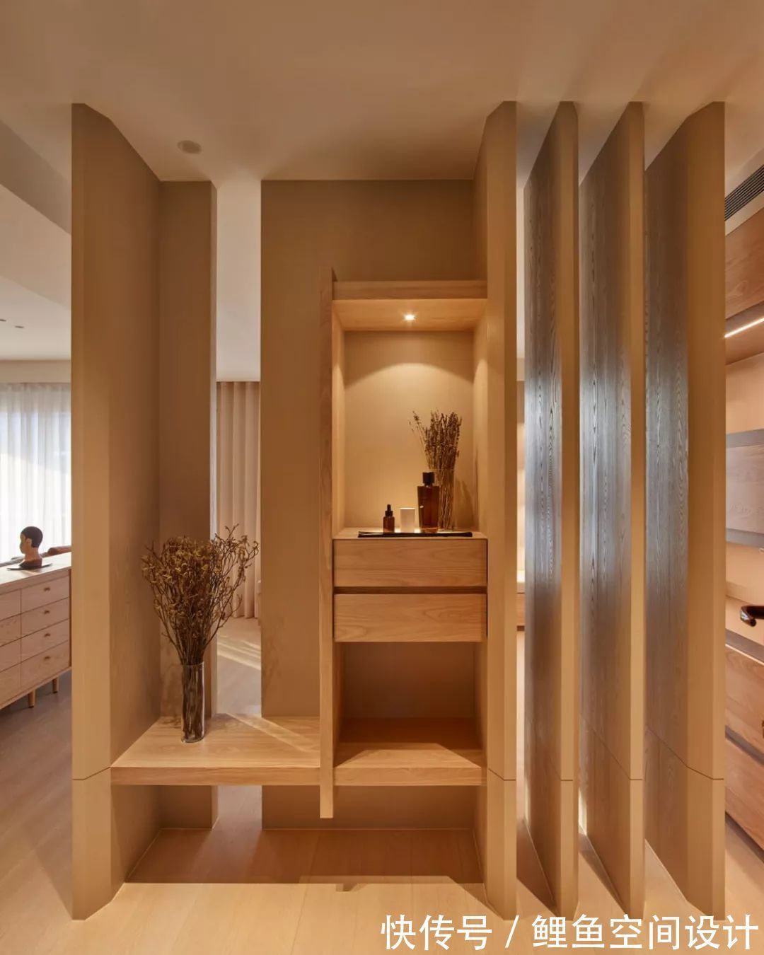 客厅|180㎡现代简约，暖色调的浪漫，温馨舒适自然