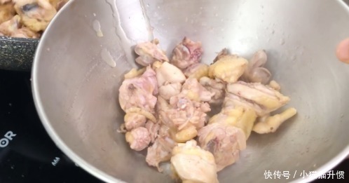 炖鸡肉时,万万不可下锅焯水,多加这关键1步,鸡肉香嫩又去腥味
