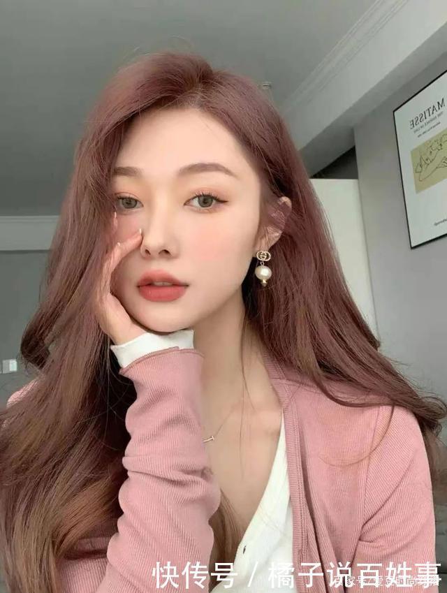 是时候染发了!2021年流行这3款发色,气质又显白