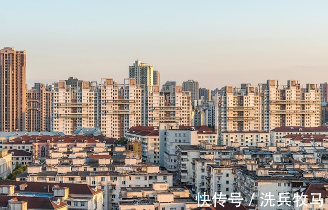 房产|5年后，房产卖“钻石价”还是“白菜价”？李嘉诚王建林这样认为