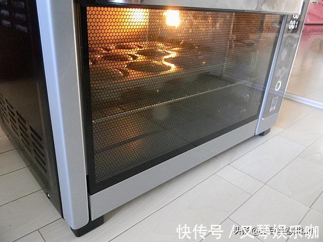 纸杯|这蛋糕方子我用了5年了,低油低糖,口感细腻热量低,好吃无压力