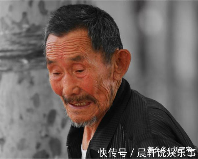 张子静@晚年暴富的张爱玲,对落难弟弟见死不救?表面刻薄,隐情令人心酸