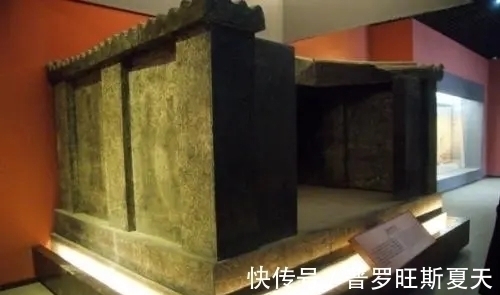 偷盗者#倒霉的盗墓贼:和同伙内讧被封在唐代古墓中,在墙角枯坐上千年