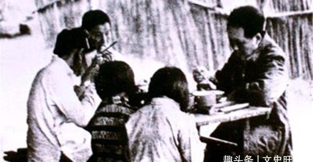  补丁|伟人的睡衣：穿了二十年，打了73个补丁