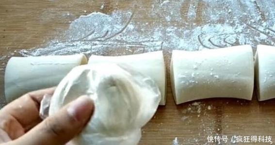 小苏打|蒸馒头时，别再用酵母和甜米酒发酵了，只需加“它”，香软又好吃
